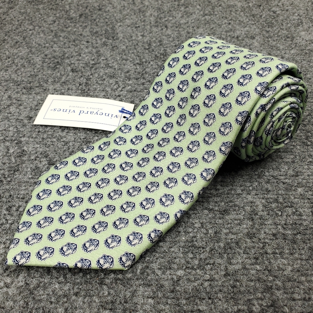 Vineyard Vines Georgetown Hoyas Silk Tie Bulldog Mascot Light Green Formal NEW - Picture 12 of 12